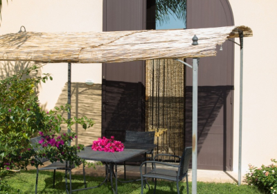 Casa Vacanze Residence Latruvatura Bilocali In Villa Con Piscina